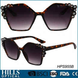 Fashion Plastic Sunglasses HPS955B